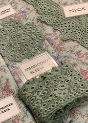 IZNIK LUXURY LAWN