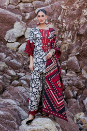 ZAINAB CHOTTANI  LUXURY LAWN
