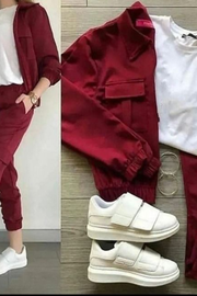 WINTER POCKET STYLE TRACKSUIT