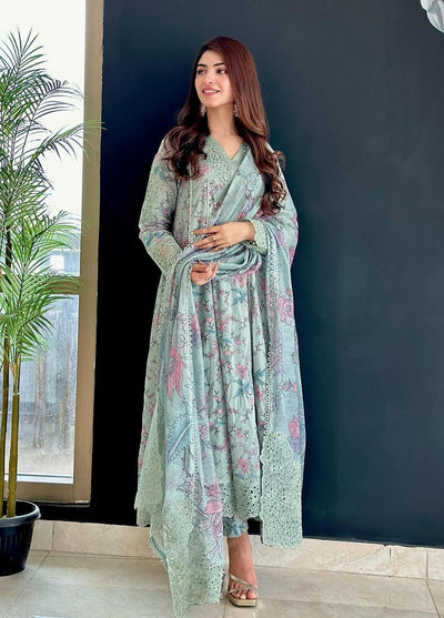 IZNIK LUXURY LAWN